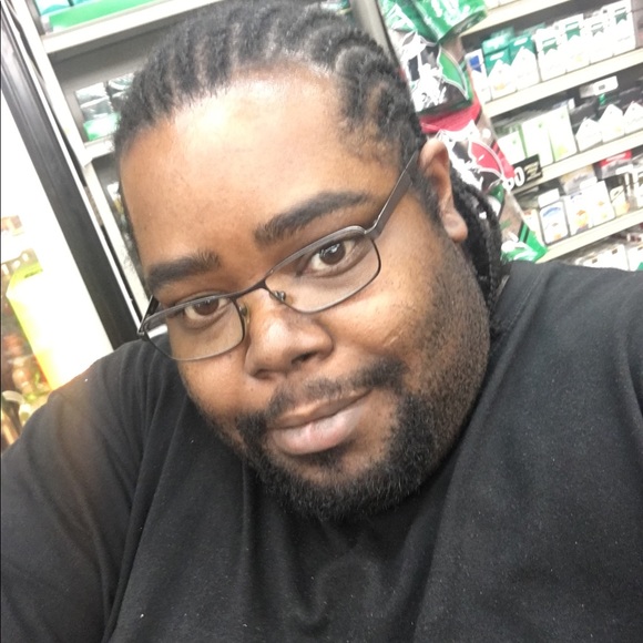 Meet your Posher, Eric - Picture 1 of 1